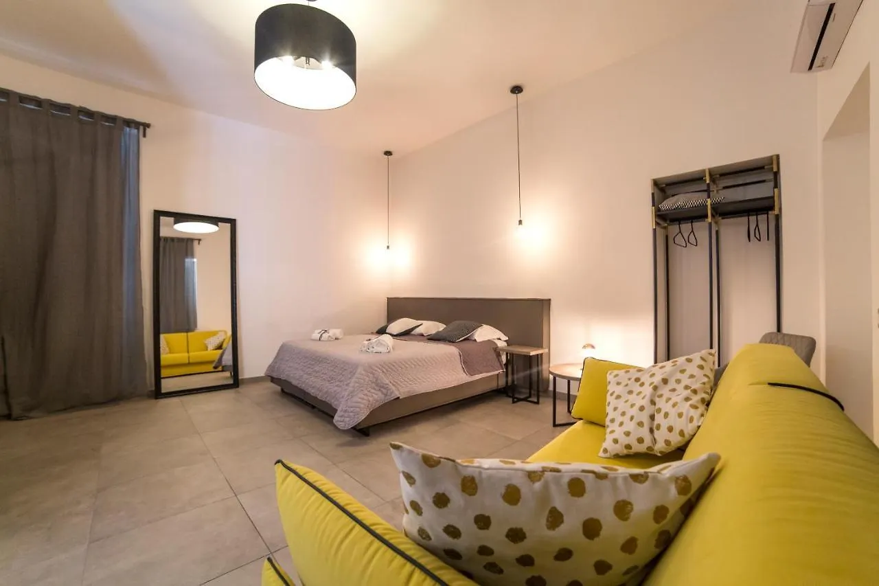Bed and Breakfast Plebiscitum 2.0 Nápoles 2*,  Italia